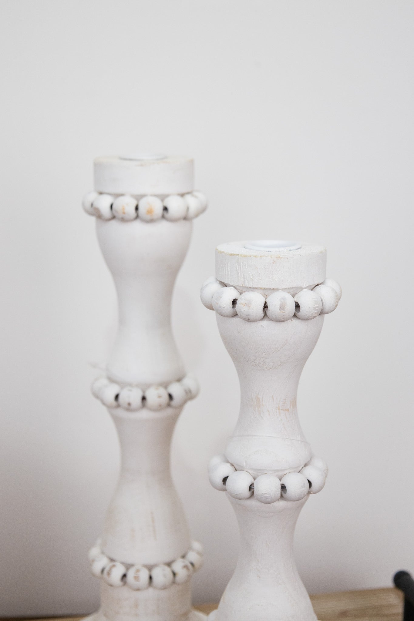 Candelabro madera blanco