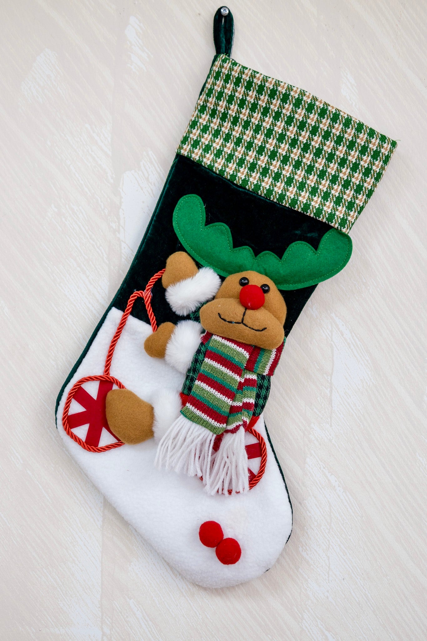 Botas con personaje navideño