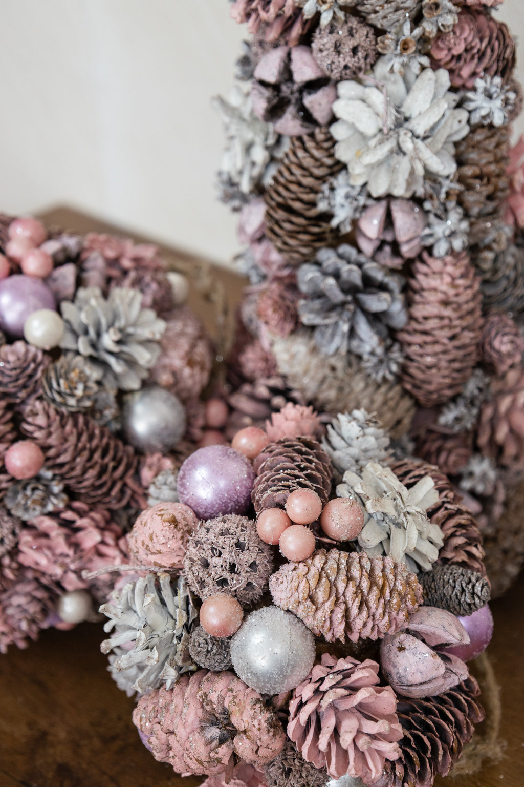 Adornos navideños vintage rosa