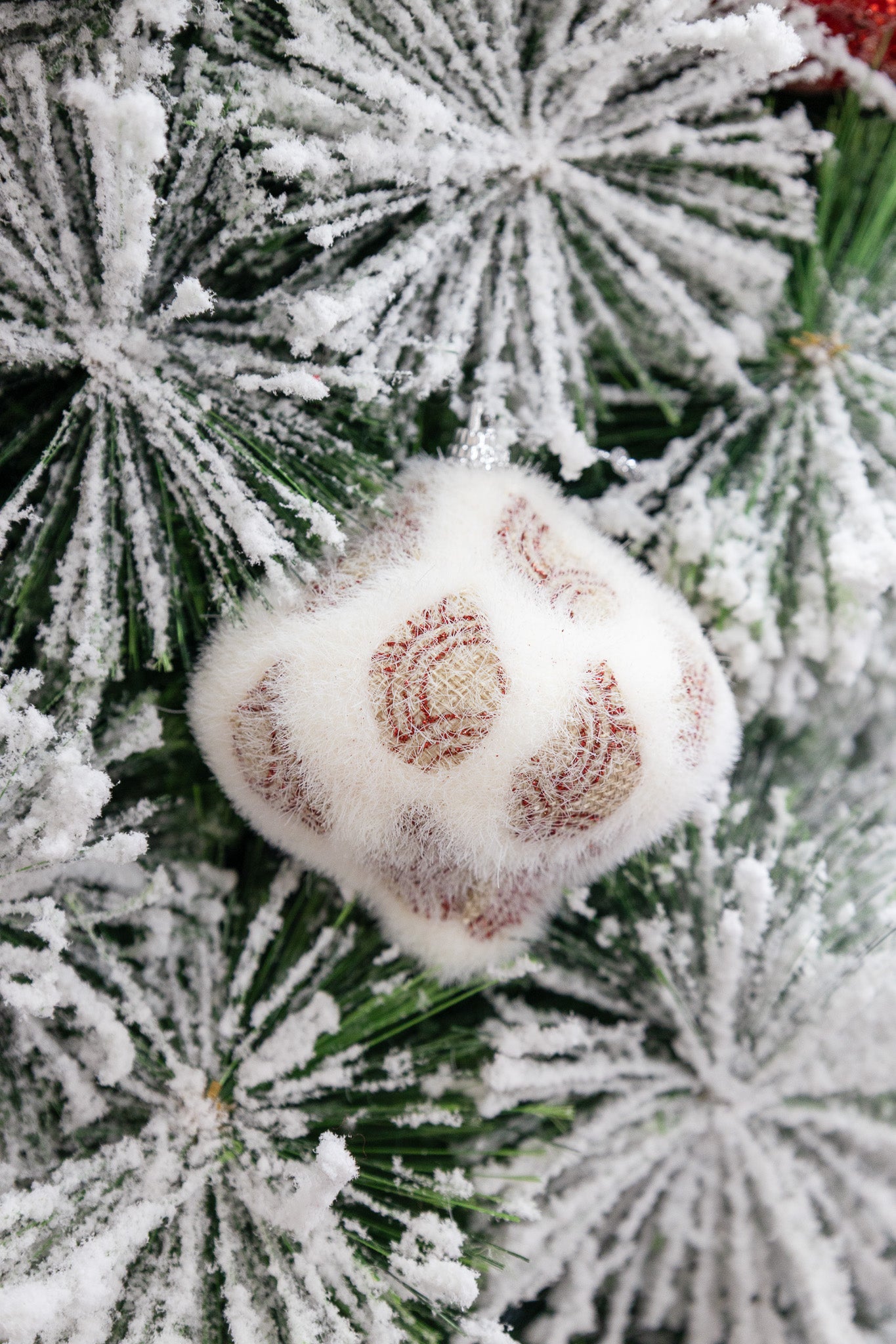 Bombillo blanco con rojo